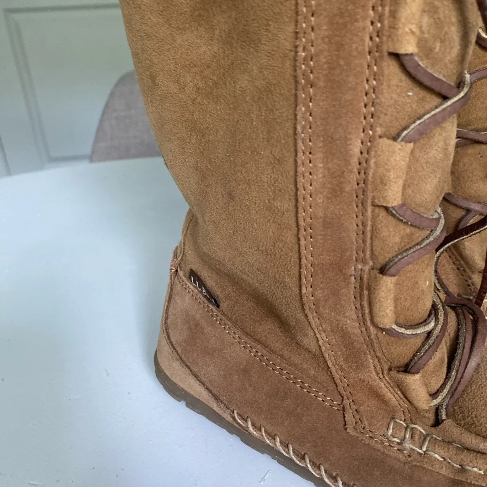 Item: LL Bean Wicked Good Lodge Chukkas Boots Women's Size 7 Medium Brown Suede